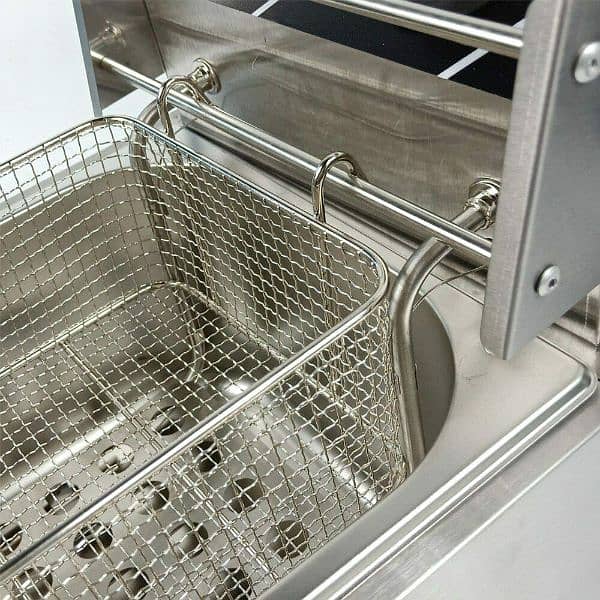 Single Electric 6L Commercial Deep Fryer Electric Frying Machine

                                                            alt=