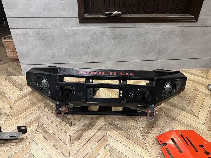 Toyota Hilux Hammer bumper back and front

                                                            alt=