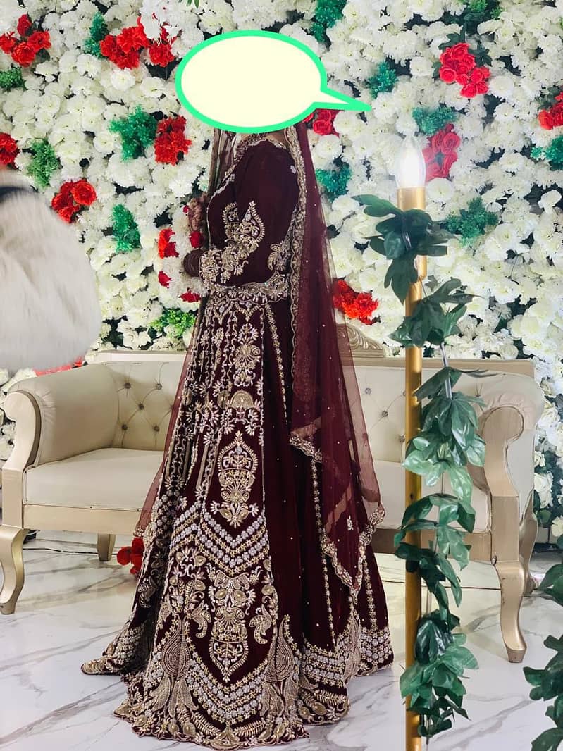 Bridal Lehnga Dress Maroon Velvet

                                                            alt=
