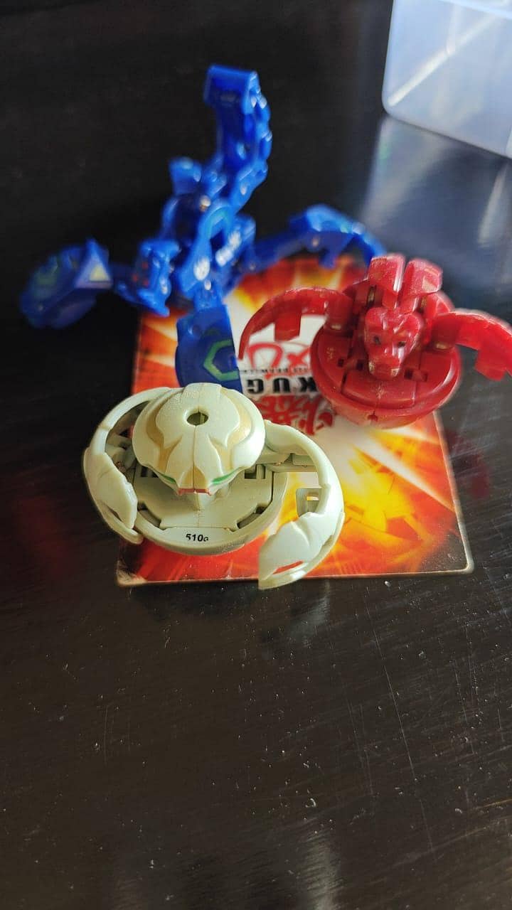 Bakugan

                                                            alt=