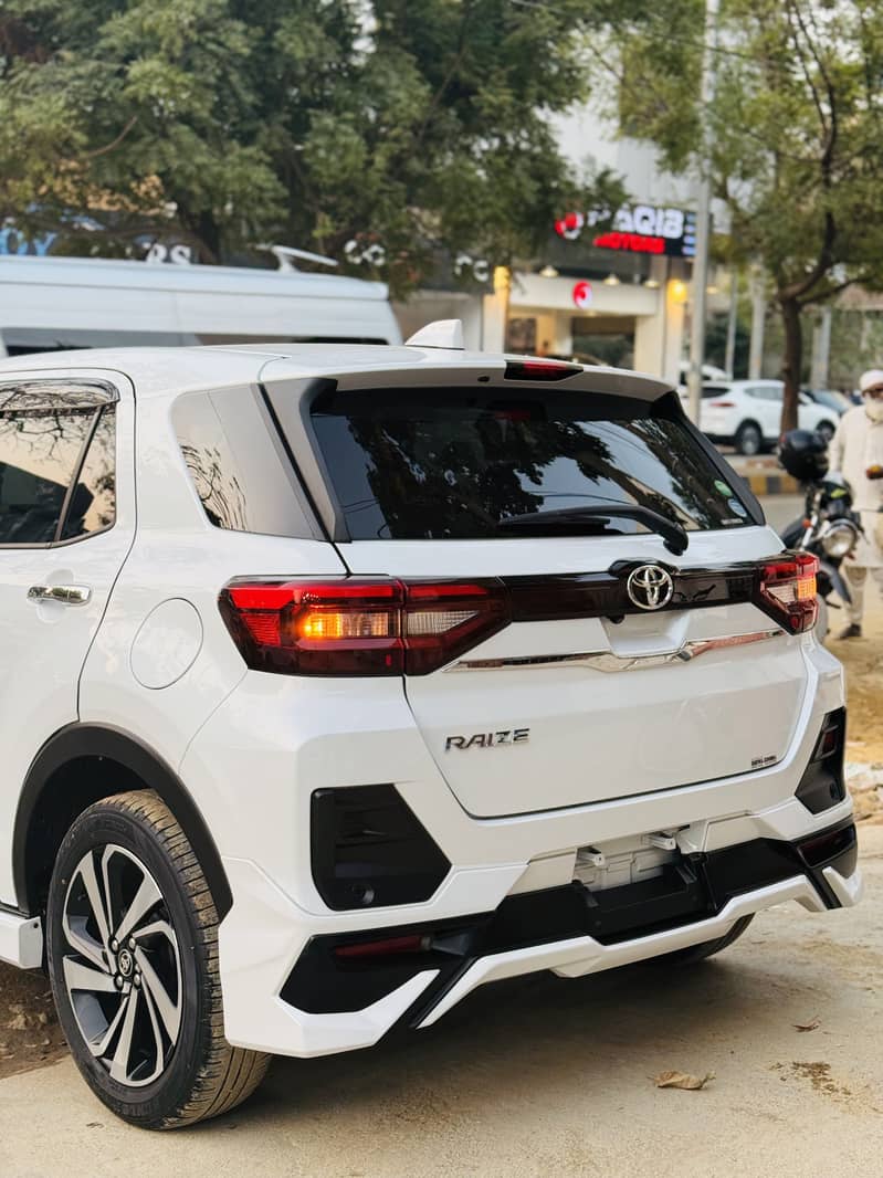 RAIZE

                                                            alt=