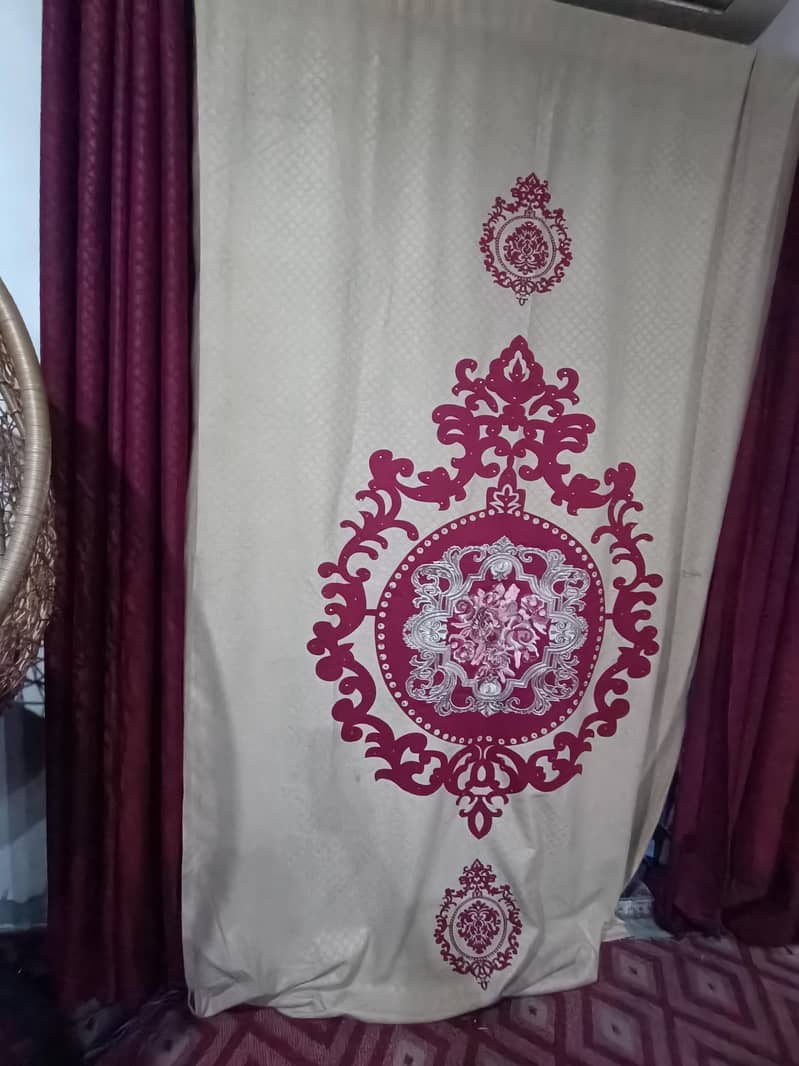 4 PC curtains

                                                            alt=