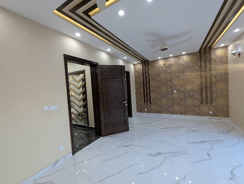 1 KANAL HOUSE FOR SALE Brand New Luxury Ultra Modern Style Stylish House Available For Sale In Wapdatown Phase 1 Lahore By Fast Property Services Real Picture Of House Ideal Location Of Property

                                                            alt=