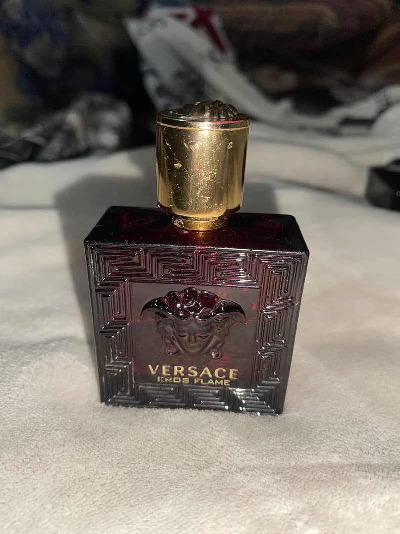 VERSACE EROS FLAME

                                                            alt=