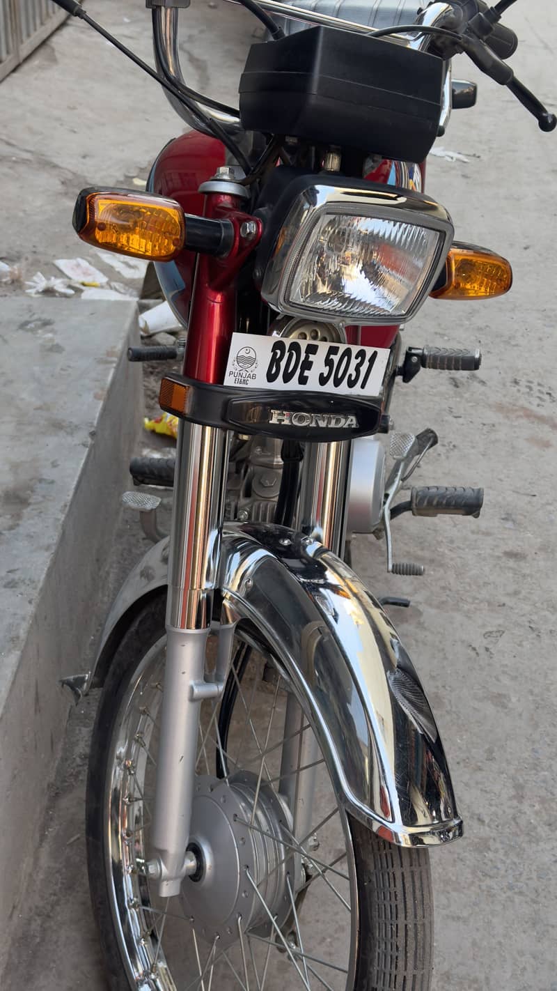 Honda 70 like Brand New condition

                                                            alt=