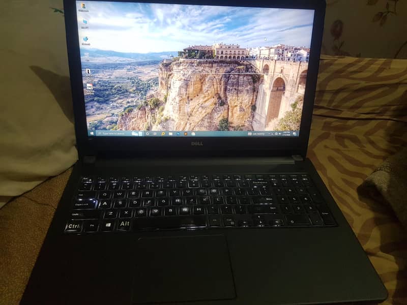 Dell i5 6th 2gb graphic

                                                            alt=