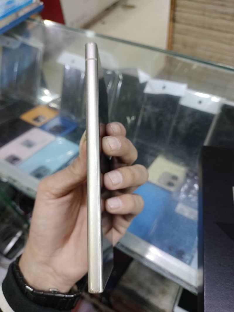 Samsung S24 12Gb 256Gb

                                                            alt=