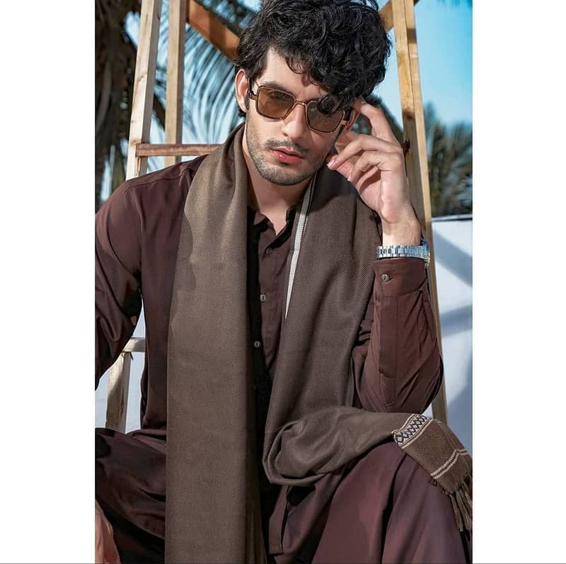 All Types of Shawls Available | Thari, Balochi, Winter Shawls

                                                            alt=