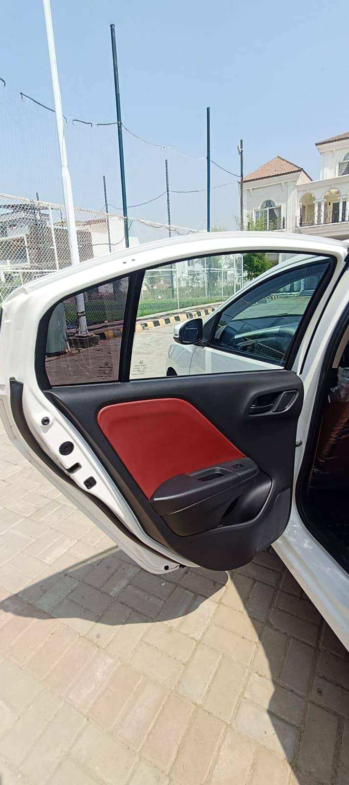 Honda City 1.2L CVT 2025 Special edition

                                                            alt=