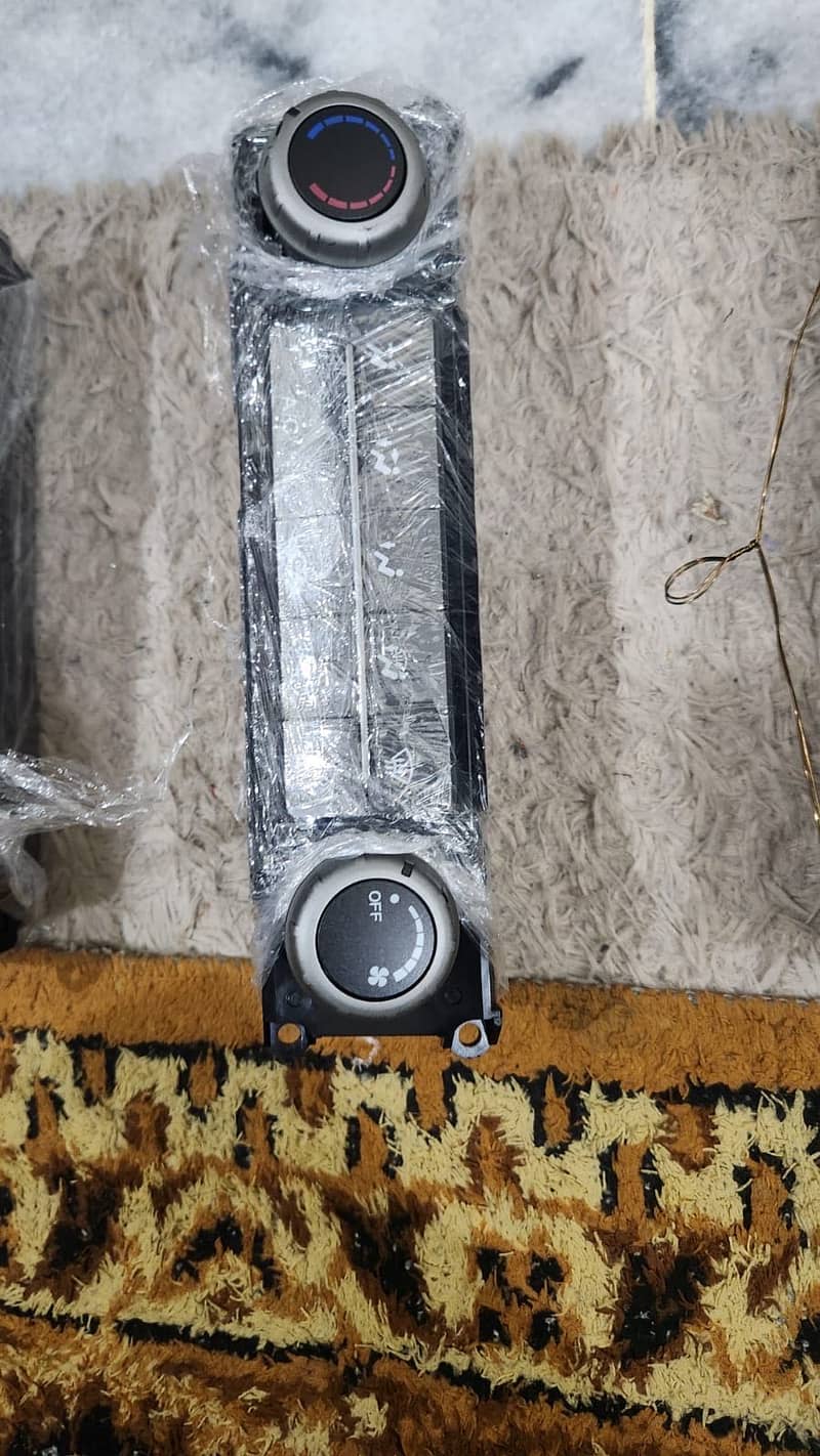 HONDA CIVIC 2007-2012 AC CANTROL PANEL

                                                            alt=