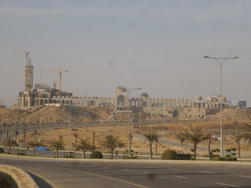 Prime Location House In Bahria Town - Precinct 11-A Sized 152 Square Yards Is Available

                                                            alt=