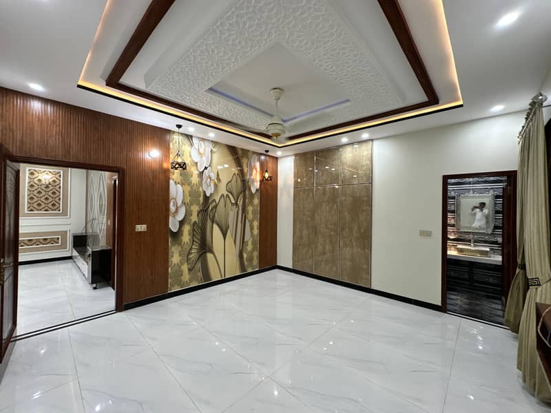 10 Marla Facing Park House For Sale In Bismillah Housing Scheme

                                                            alt=