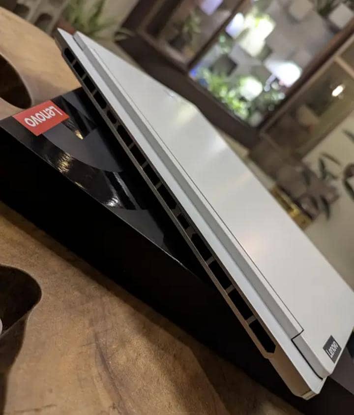 Lenovo Legion 7i – Gaming Monster with RTX 4070

                                                            alt=