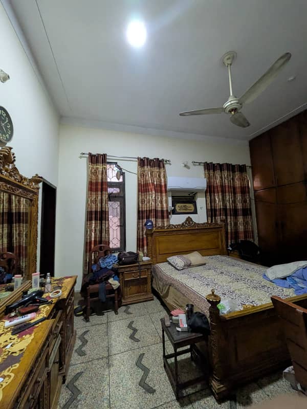 10 Marla House For Sale In Iqbal Town

                                                            alt=