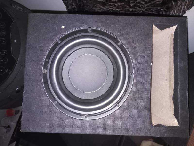 LG 7" Subwoofer Car bass tube no amplifier brand new single piece

                                                            alt=