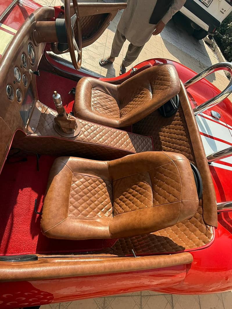 Ford Mustang 1956

                                                            alt=