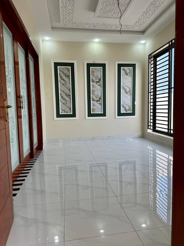 10 Marla House Sector C For Sale

                                                            alt=