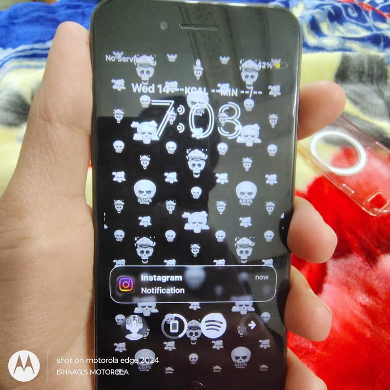 Iphone se 2020 condition 9.9/10 64gb

                                                            alt=