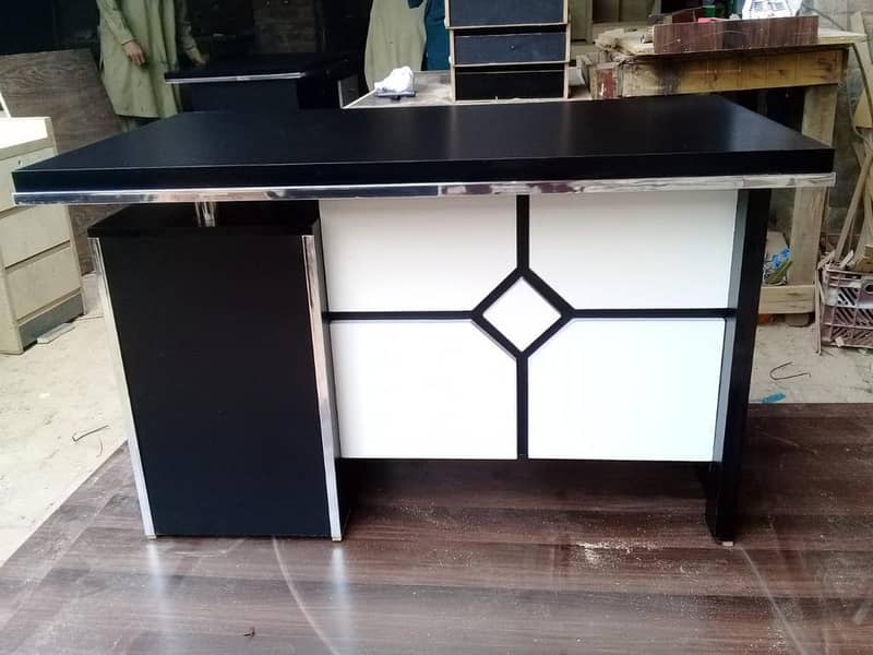 Computer Table,Computer Chair,Office Table,Study Table,OfficeFurniture

                                                            alt=