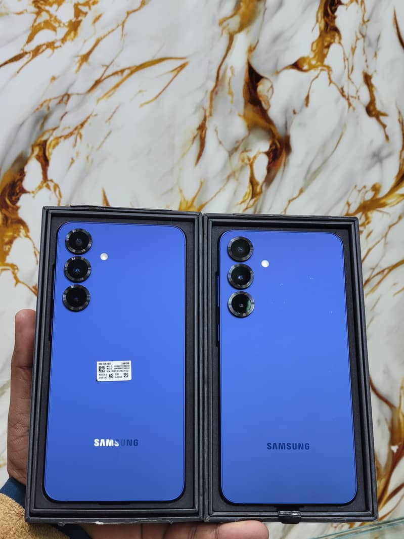 samsung S25 Plus just box open 12/256

                                                            alt=