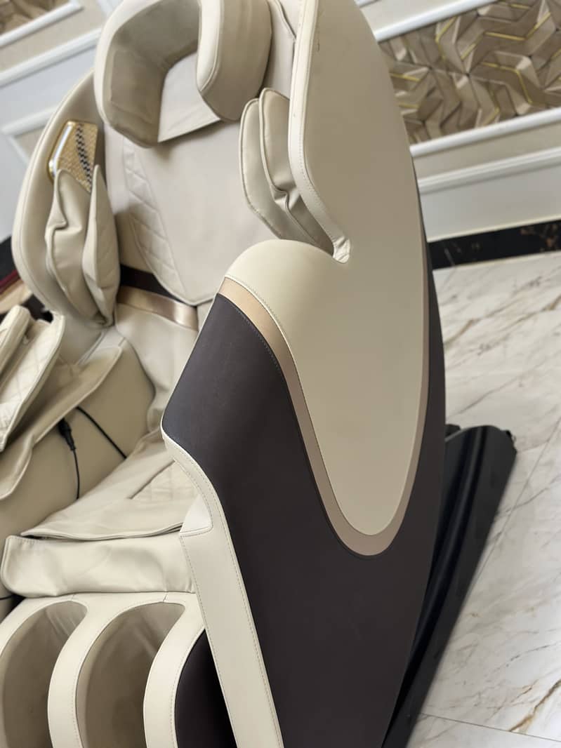 8D Massage Chair New

                                                            alt=