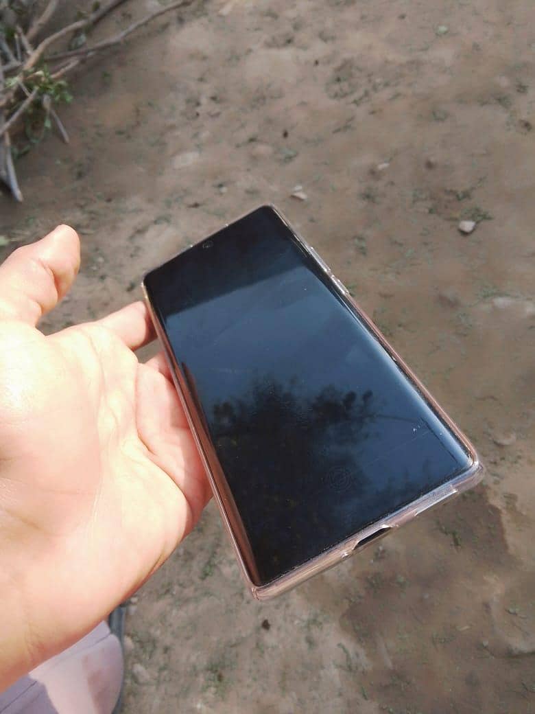 tecno spark 20 pro plus 8+8 ram 256 gb 10/10 condition sectrechless

                                                            alt=