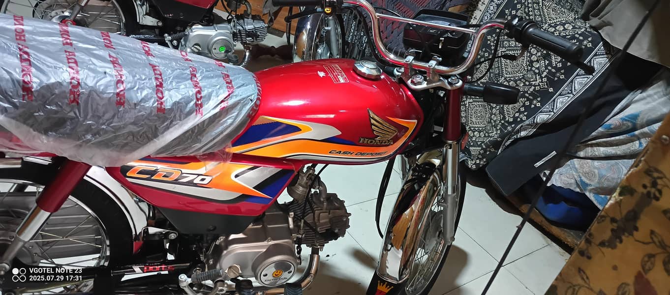 Honda 70. ,ccmodel 202,Open letter showroom condition

                                                            alt=