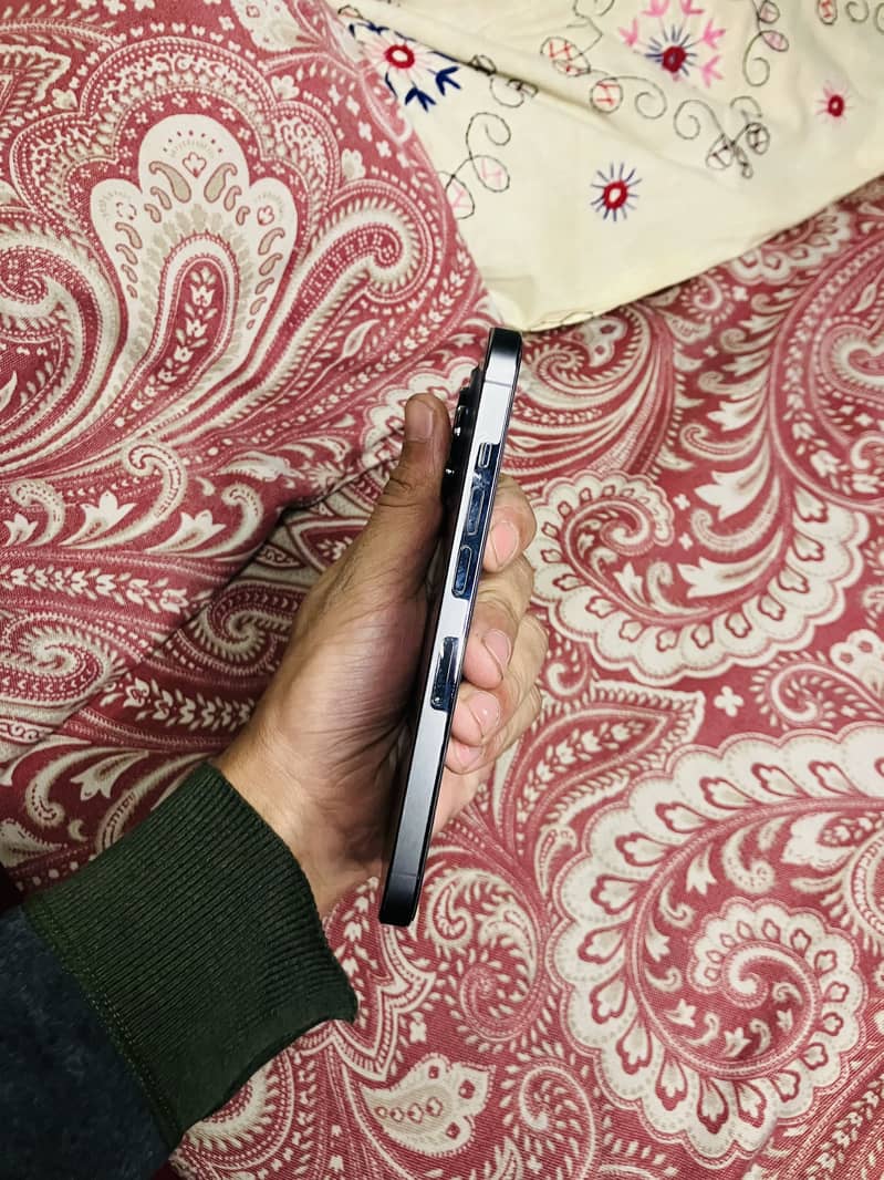 Iphone 13pro 128gb health 81 all org tota and mena

                                                            alt=