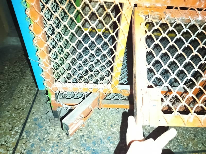 cage for big parrots grey parrot Kaka 2

                                                            alt=