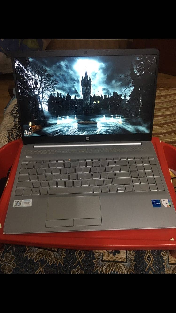 HP i5-11th gen

                                                            alt=