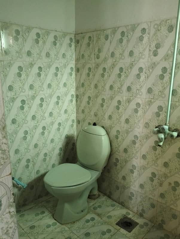 4.5 Full House Available For Rent

                                                            alt=