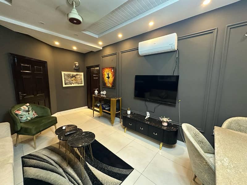 1 bed Luxury Appartment For Short Stay 0321-1046192

                                                            alt=