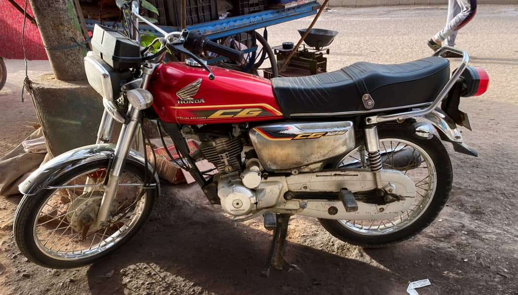 HONDA || CG 125 || Special Edition || Model 2022

                                                            alt=