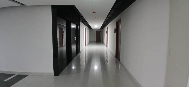 Gulberg Destination Premier Brand New Office 625 SQ Available For Rent!

                                                            alt=