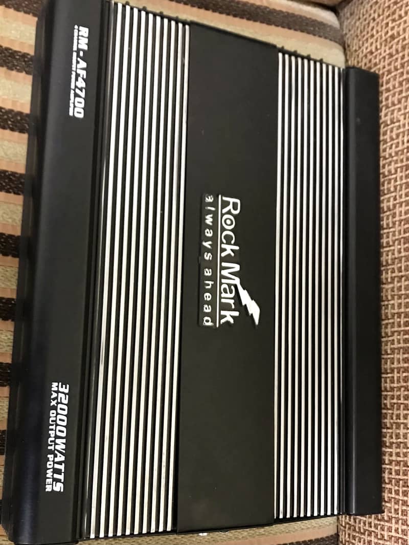 Car amplifier 4 channel dual woofer suported 03182821774 rockmarks

                                                            alt=