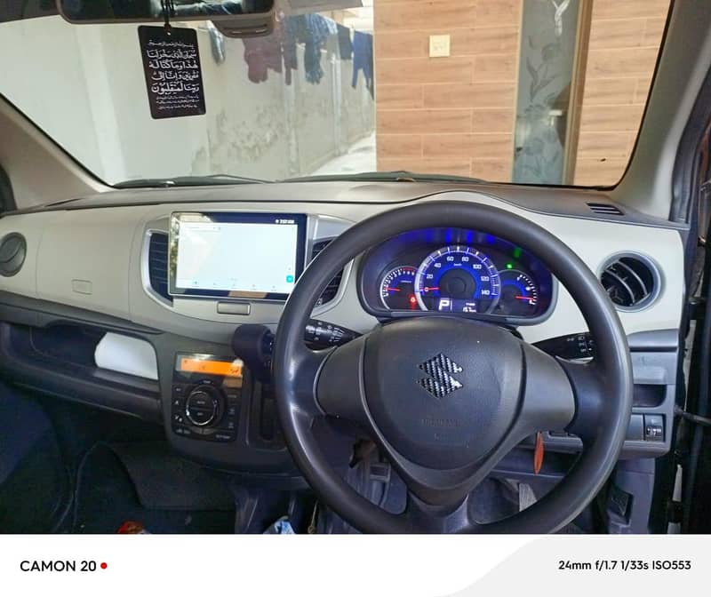 Suzuki Wagon r eco,2015 semi hybrid, genuine,wagonr just like new

                                                            alt=