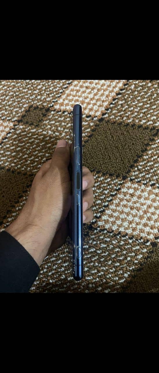 Sony Xperia 5

                                                            alt=