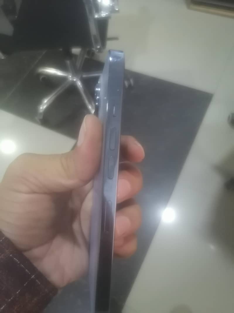 13 pro jv 256

                                                            alt=