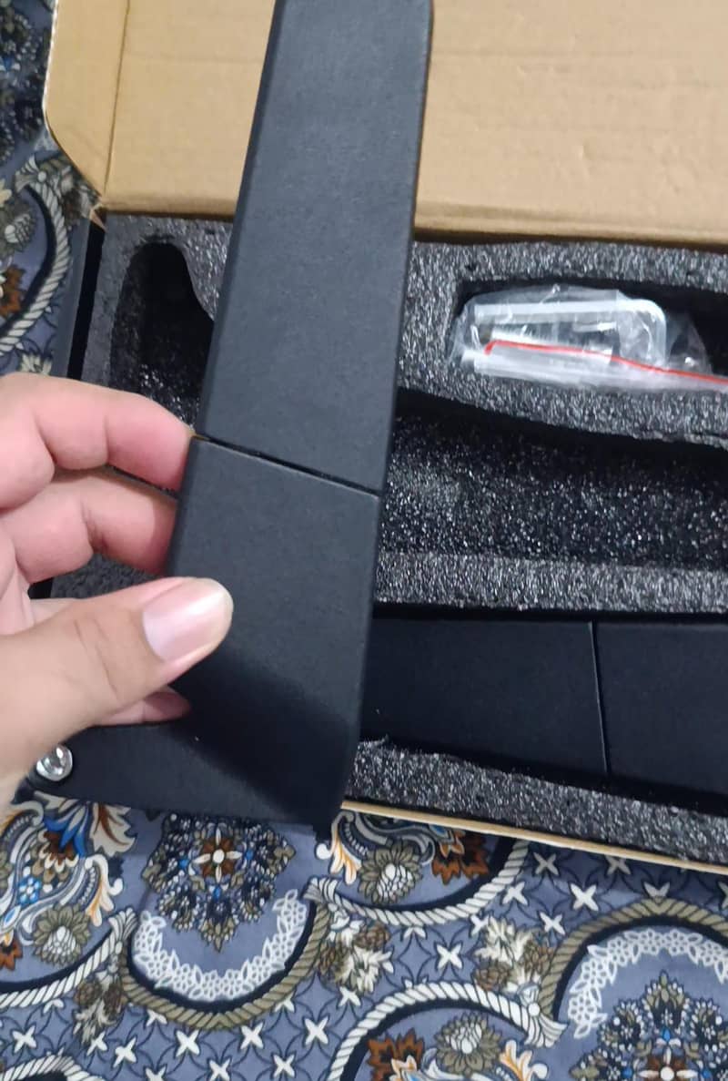 wind wing mirror

                                                            alt=