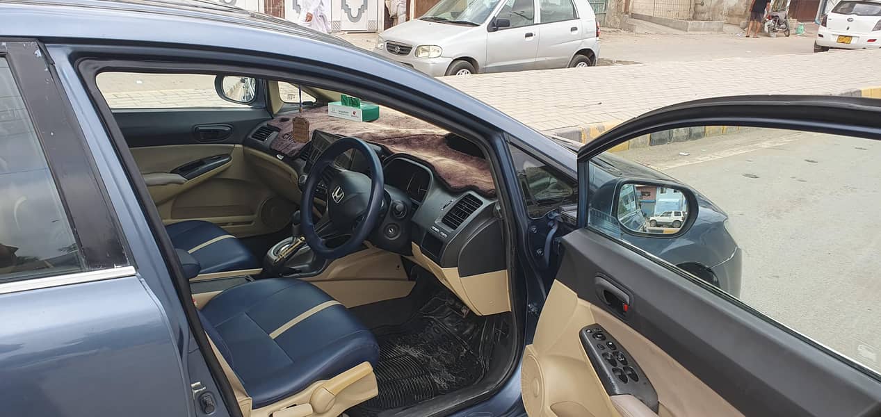 Honda Civic Reborn UG Full optional

                                                            alt=