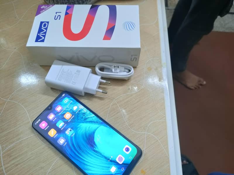 Vivo S1 8/256 New Condition Home use

                                                            alt=
