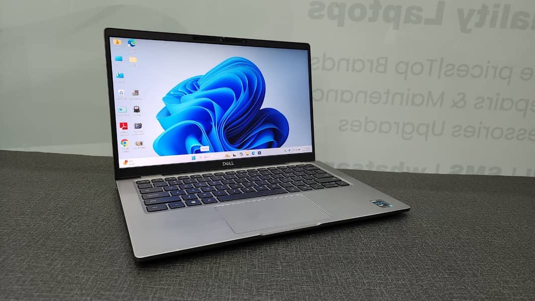 Dell Latitude 7420 core i7| 11Gen | 16 Gb | 256 ssd Laptop\4k Dislply

                                                            alt=
