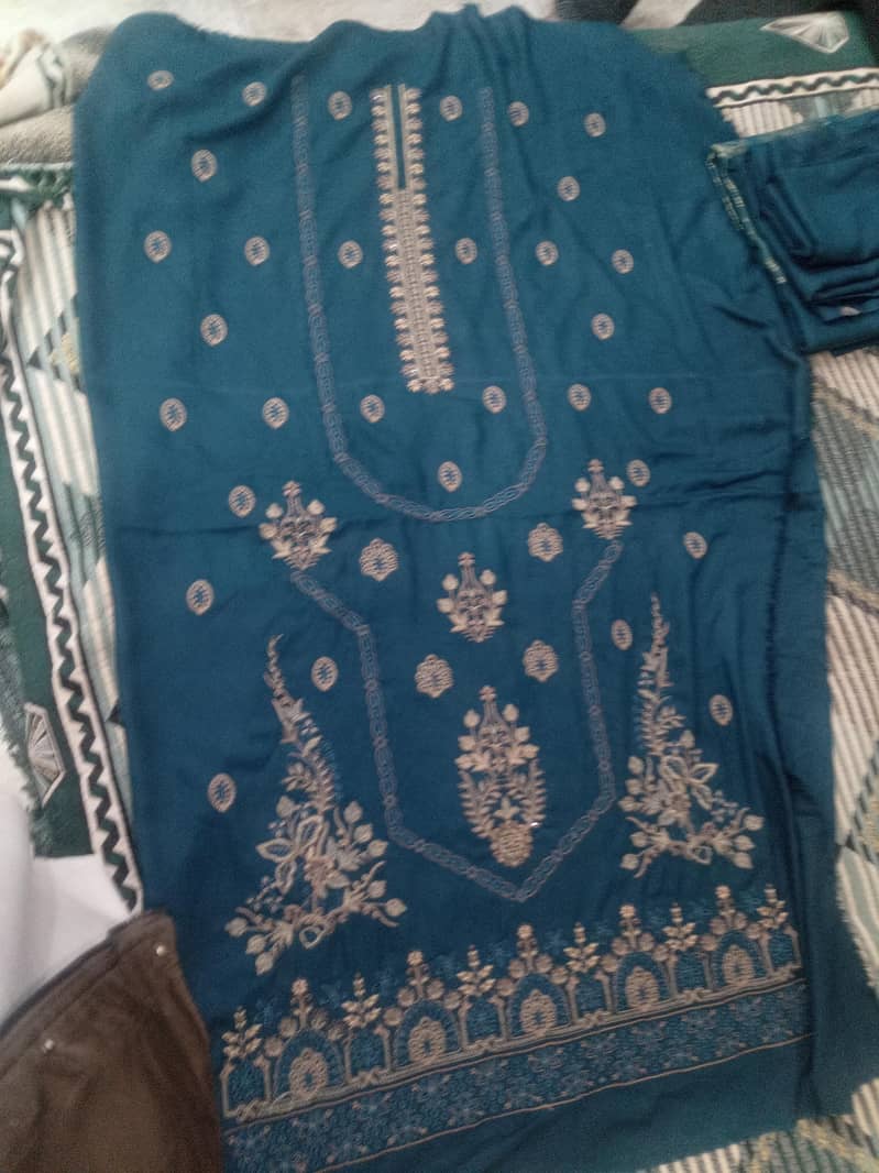 3 pc kanni shawl Znic dhanak chicken soot

                                                            alt=