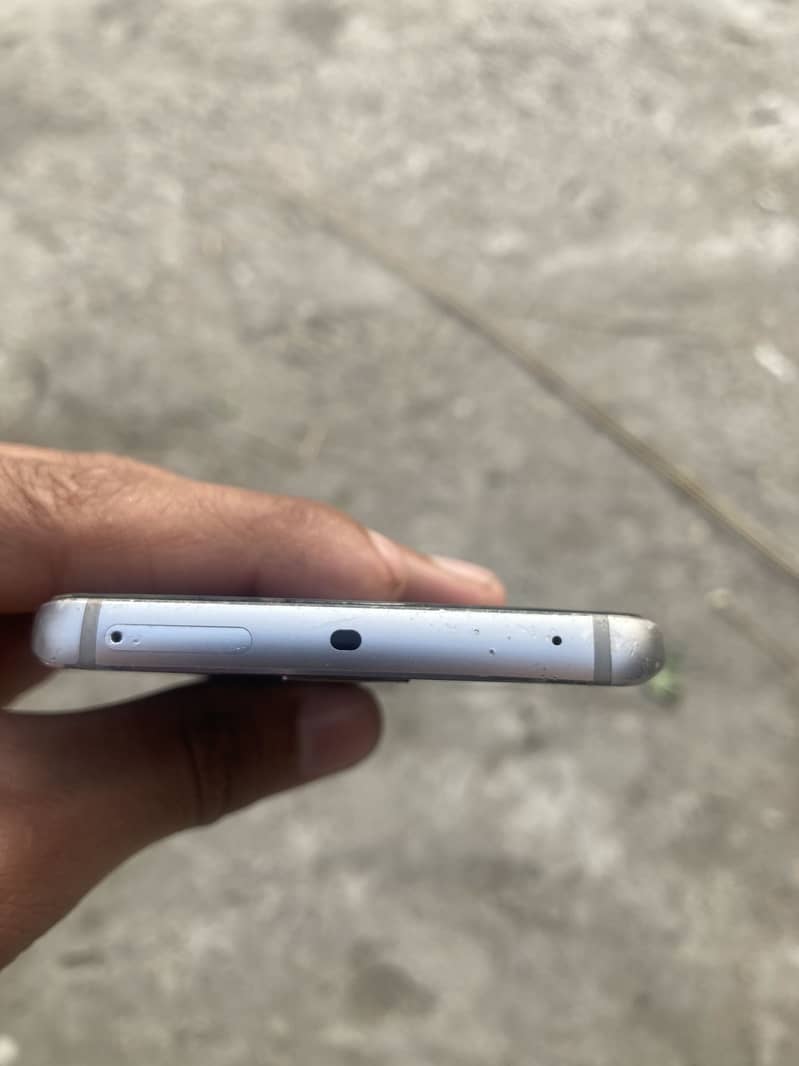 Whatsapp: 03240075081

                                                            alt=