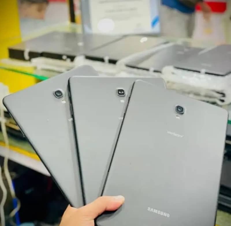 Samsung Tab T597 3GB RAM/ 32 GB ROM All App working 10.5" IPS Display

                                                            alt=