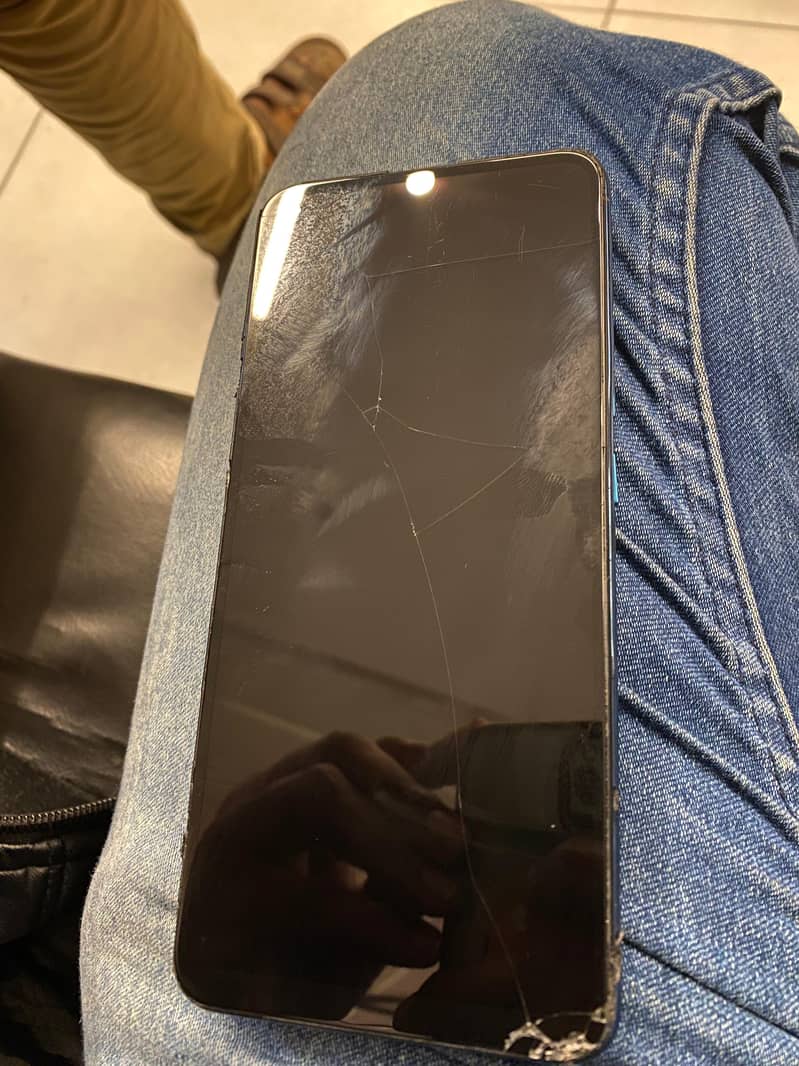 mobile sale

                                                            alt=