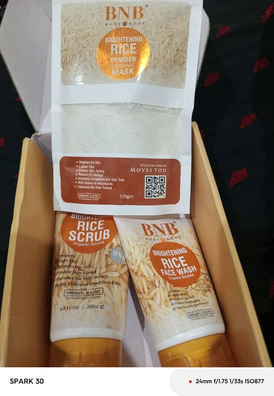 BnB body n body rice glow kit

                                                            alt=