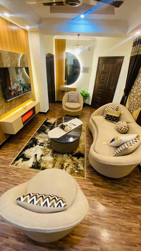 Beautiful two bedroom apartment available for rent

                                                            alt=