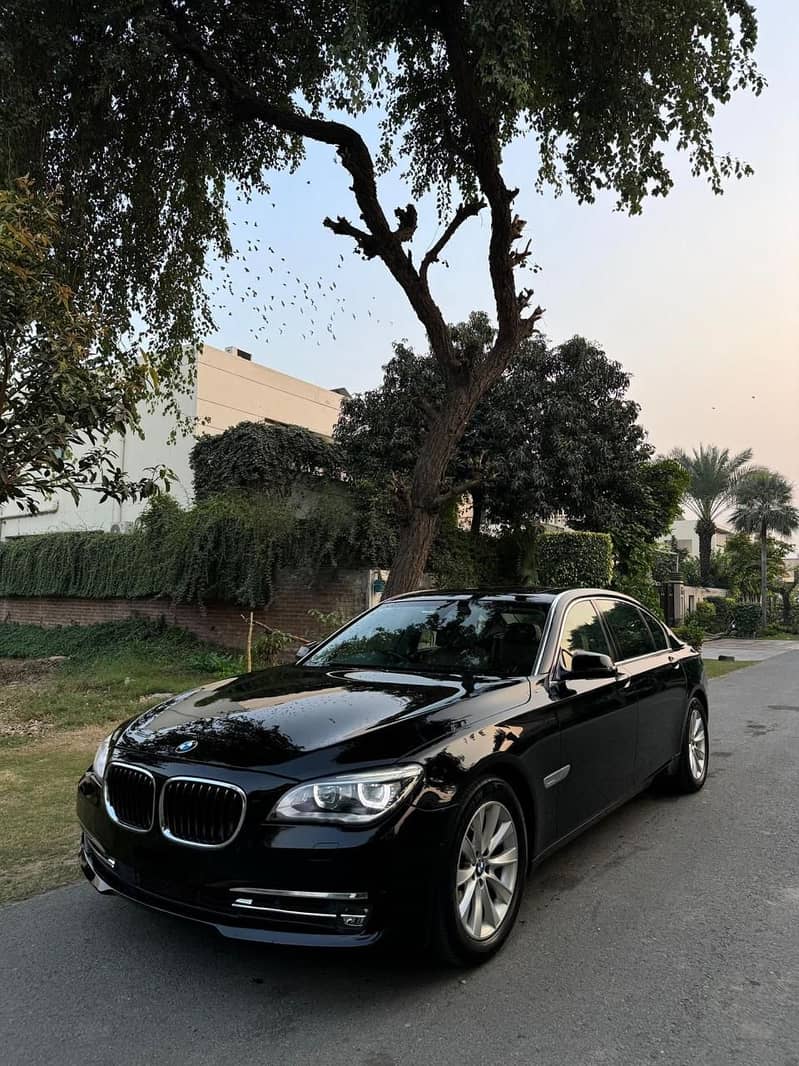 BMW 7 Series Active Hybrid 7L 2014

                                                            alt=
