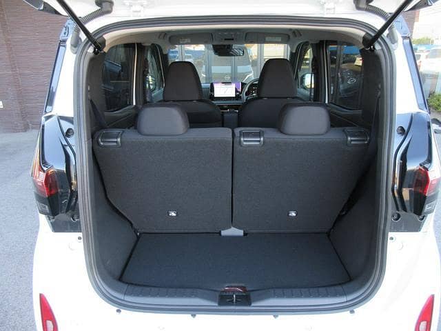 Nissan Sakura EV

                                                            alt=